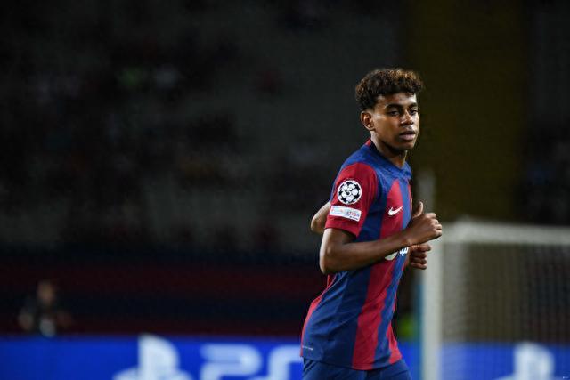 记者：国米不可能在冬窗签阿德耶米，他们满意现有的4名前锋