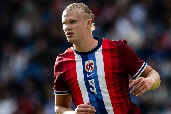 德乙半场：埃布努塔利布点射破门，艾禾斯堡暂1-0明斯特（德乙半场战报：埃布努塔利布点球命中，艾禾斯堡暂以1-0领先明斯特）