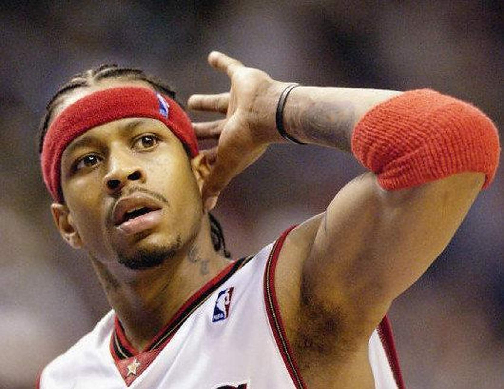 今天体能考验很大！杨瀚森次节被换下脸露疲倦（体能挑战严峻！杨瀚森次节被换下显露疲态）